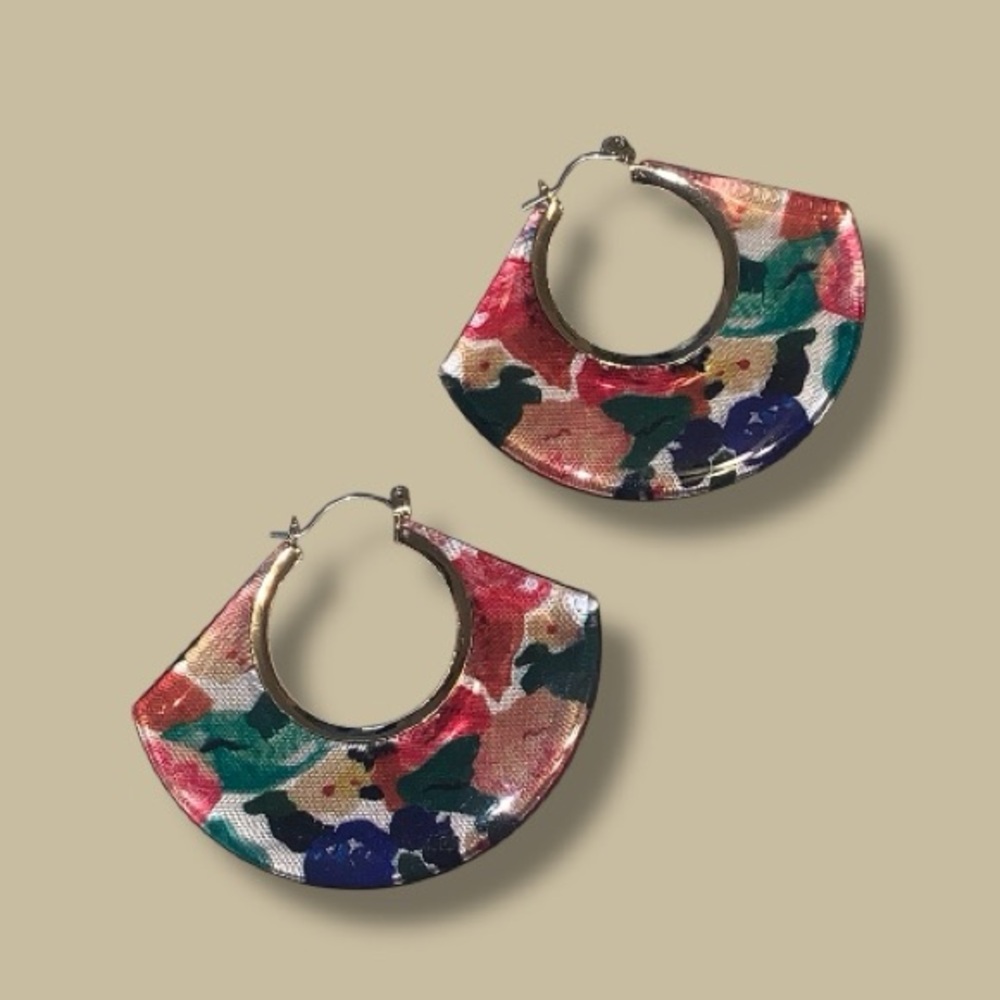 Vintage 90s Floral Lucite Hoop Earrings